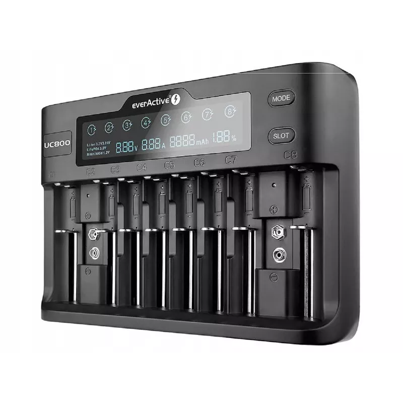 Akulaadija everActive UC-800 AC 12V 3A — LiFePO4/LiPo/NiMH, toetab AA/AAA/9V, kuni 10 akut, 12 V sisend, sisseehitatud ekraan, must