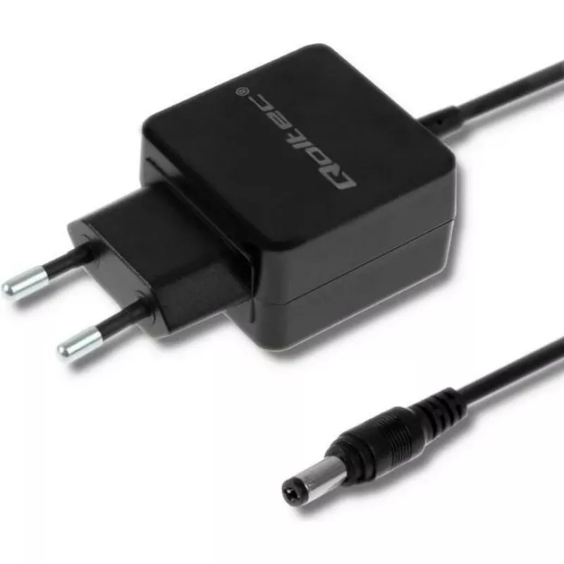 Universaalne toiteadapter 15W 7 pistikuga