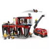 Konstruktsioonimänguasi LEGO City tuletõrjedepoo pöördredeliga sõidukiga 60414 — 843 detaili, 5 minifiguuri, 220×320×140 mm