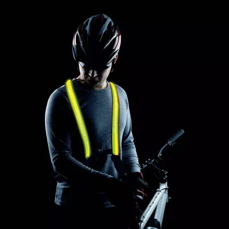 EasyPix StreetGlow L/XL LED-turvavest täiskasvanutele - laetav, 3 režiimi, must