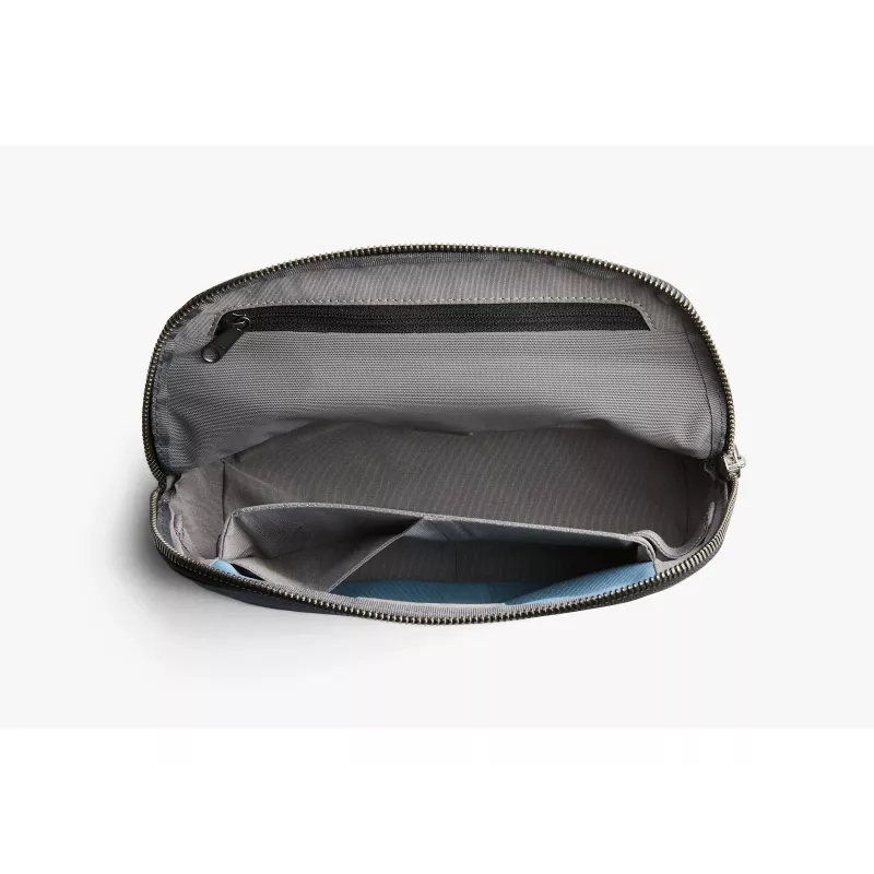 Bellroy Desk Caddy - Must lauakorraldaja mobiilsetele tarvikutele