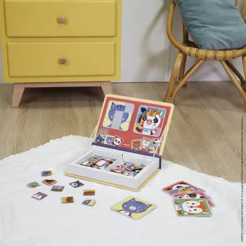 Janod Magnetibook Puzzle Animals Magnetic Puzzle Book