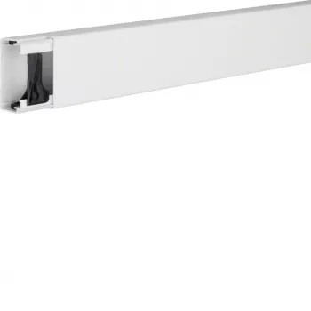 Hager LF3006009016 Kaablikanal 30x60mm Liiklusvalge (RAL 9016) 2m