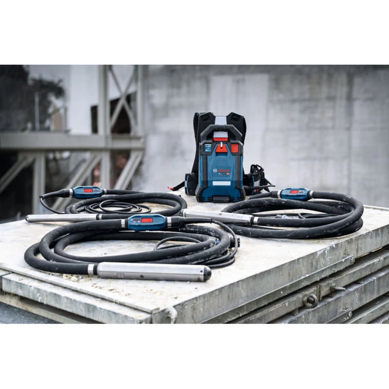 BOSCH PRO GDI59-500 Betoonivibraator (must/sinine, 59 mm vibraatoripea)