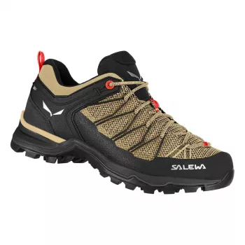 Salewa Mountain Trainer Lit naiste matkajalatsid must fuksia