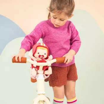 Lilliputiens Lena nukk jalgrattaistmel koos turvateki ja kiivriga 18m+