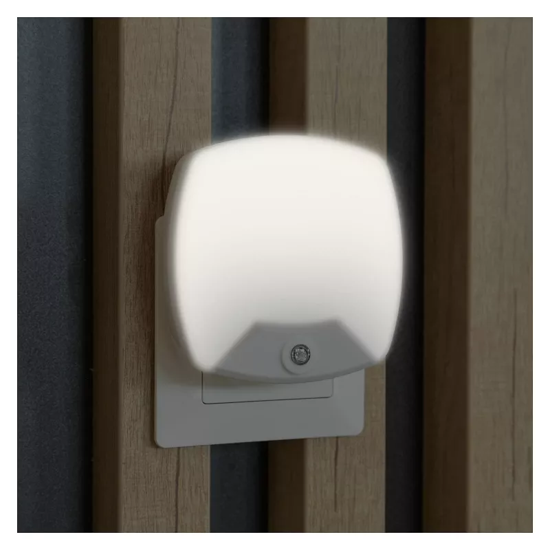 ENTAC Night Light 0.5W Square Warm White with Dusk-to-Dawn Sensor