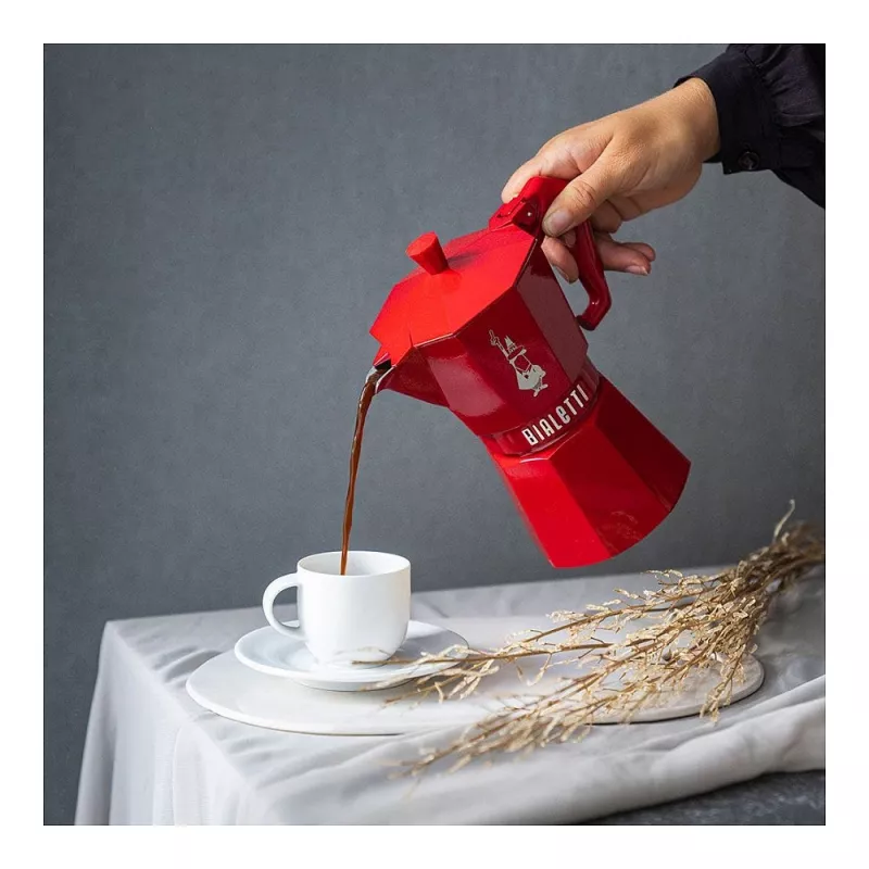 Bialetti Moka Exclusive 3-tassi punane pliidil espresso valmistaja (9055)