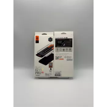 Spigen Glas.tR EZ Fit Pro AC privaatsuskaitseklaas iPhone 16 Pro Max / 17 Pro Max jaoks