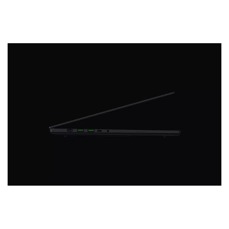 Razer Blade 16 - 16-tolline QHD+ 240Hz OLED-ekraan, Intel Core Ultra 9 386H, 32GB RAM, 2TB SSD, NVIDIA GeForce RTX 5090, Windows 11