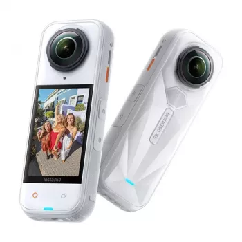 Insta360 X5 360-kraadine tegevuskaamera Standardkomplekt satiinvalge