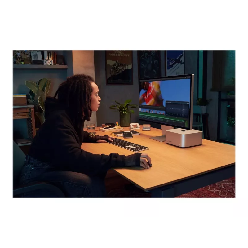 Apple Studio Display 27-tolline 5K Retina monitor Standard Glass hõbedane