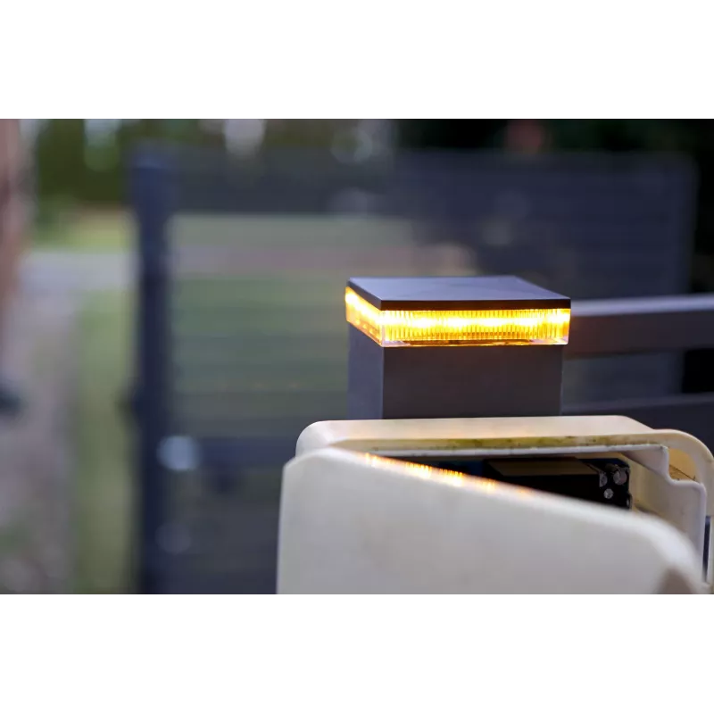 LED-hoiatuslamp Proxima SŁUPKOWA Amber 12-230V AC/DC IP54