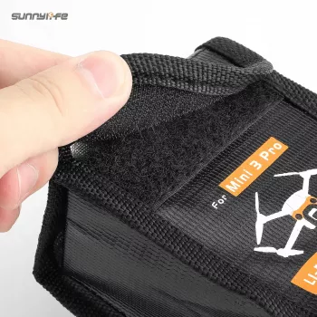 SUNNYLIFE Akukandekott DJI Mini 3 Pro / Mini 4 Pro jaoks - Mahutab 3 Li-Po akut (Must)