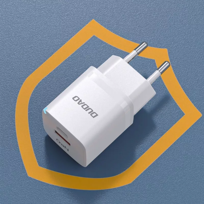 DUDAO A13Pro EU GaN 33W PPS USB-C/USB seinadapter - Valge