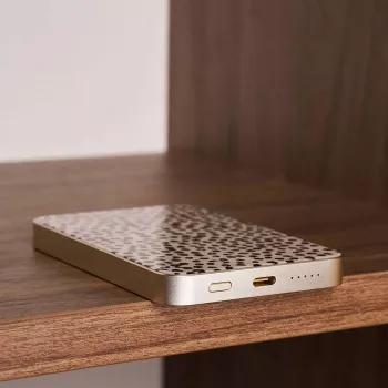 Burga Magnetic 5000 mAh toiteplokk Almond Latte Gold