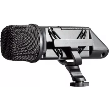 Rode SVM Stereo Videomikrofon koos Rycote Lyre põrutusisolatsioonikinnitusega