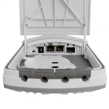 MikroTik FTC21-UPS Fiiber-vase meediamuundur integreeritud UPS-iga, 1x Gigabit Ethernet, 1x SFP, passiivne PoE, akutoide, seinale kinnitatav