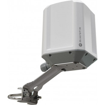 MikroTik 5G-ruuter LAMP 5G R16 - 2 Gbps - Power over Ethernet