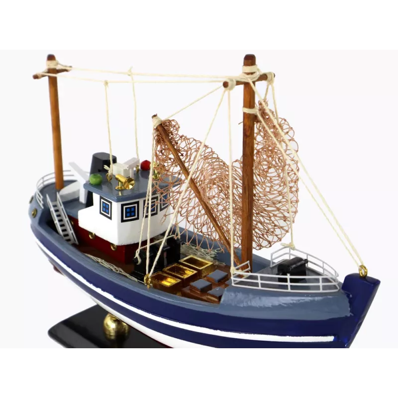 LEAN TOYS HMS Endeavour puidust laevamudeli komplekt 1:65 mõõtkavas
