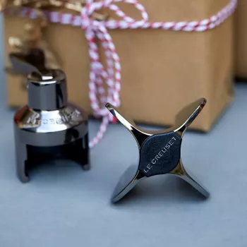 Le Creuset vahuveinipudeli avaja SW-100 Champagne Star 7,2x4,3cm must nikkel