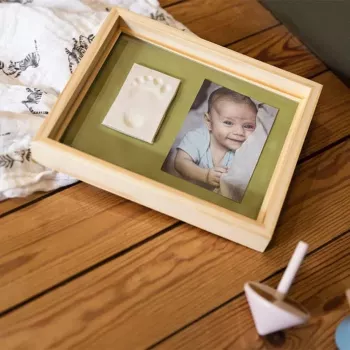 Baby Art Pure Frame puidust mälestusesemete komplekt beebi käe- või jalajäljendi jaoks