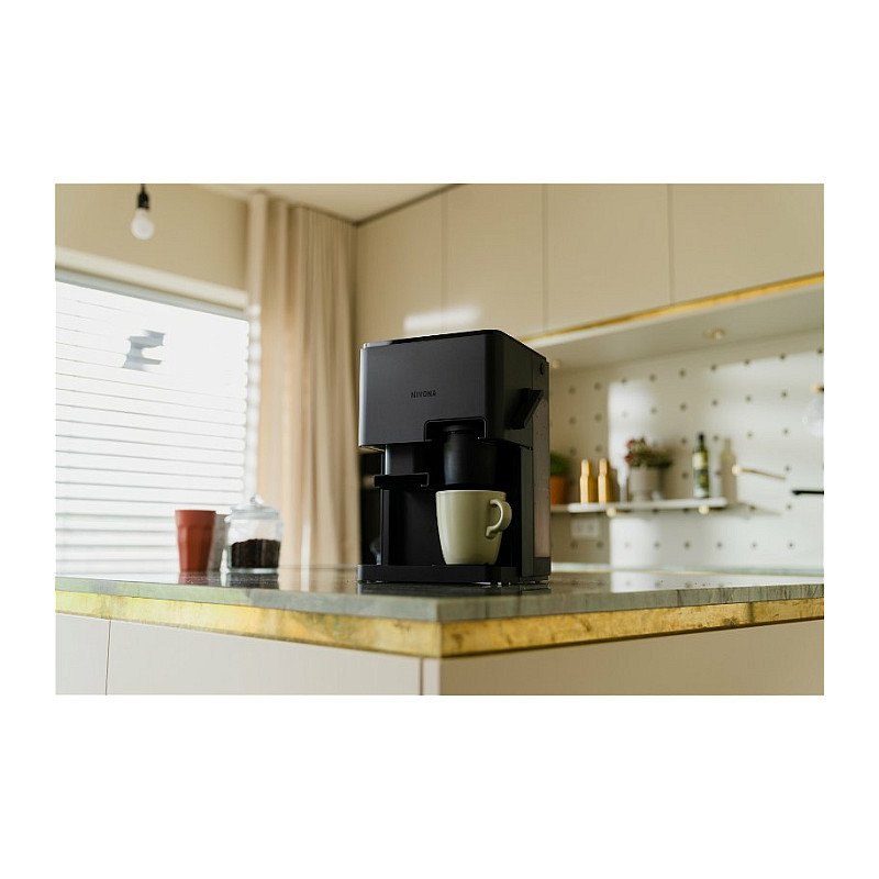 Nivona CUBE 4106 Espressomasin, Must/Hall (300004106)