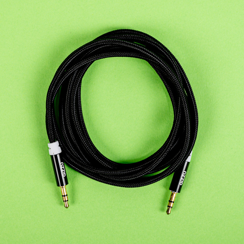 Gizzu 3.5mm AUX-kaabel 2m - must