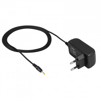 Akyga AK-TB-21 universaalne toiteadapter 5 V / 2 A 10 W, DC 2,5 x 0,7 mm, 1,5 m, must