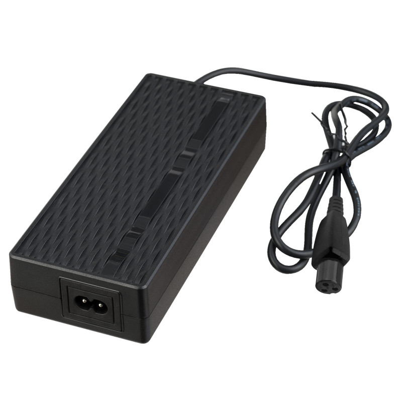 Akyga AK-EV-11 laadija 36 V elektritõukeratastele, 42 V / 2 A 84 W, GX12 3-pin 9 mm, 1 m