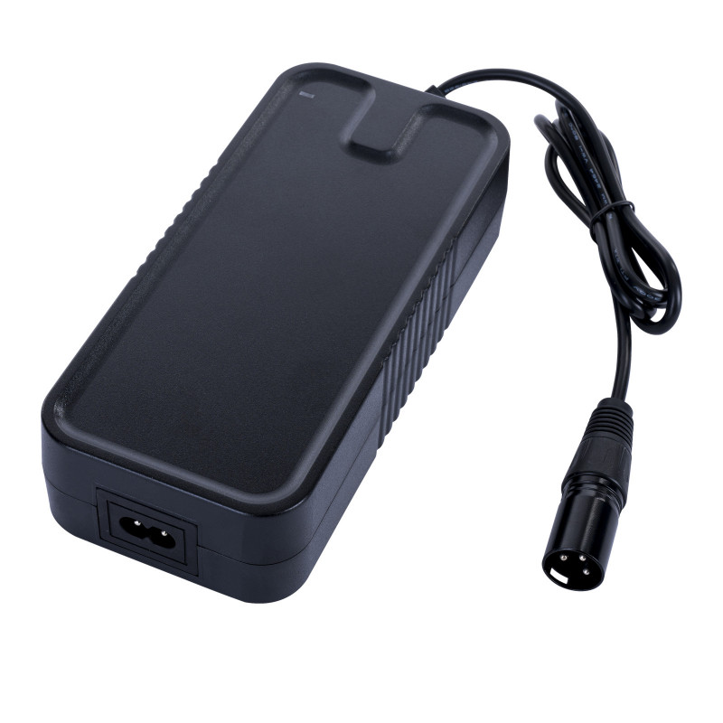 Akyga AK-EV-13 laadija 36 V e-jalgratastele, 42 V / 4 A 168 W, 3-kontaktiline XLR (M), 1 m