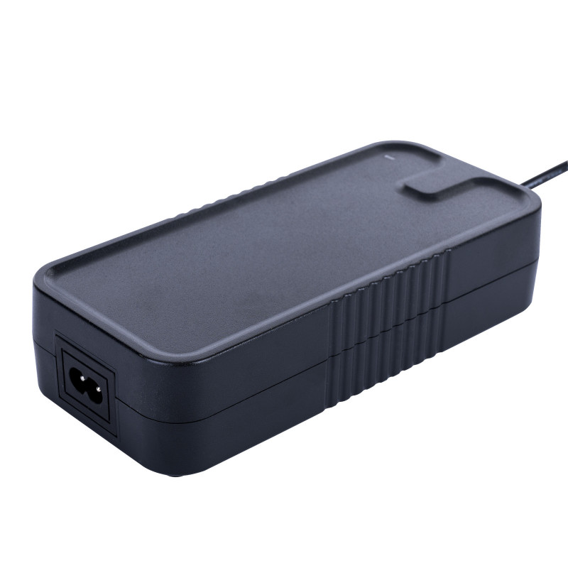 Akyga AK-EV-13 laadija 36 V e-jalgratastele, 42 V / 4 A 168 W, 3-kontaktiline XLR (M), 1 m