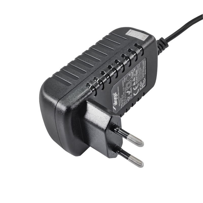 Universaalne toiteadapter Akyga AK-TB-06 5.0V / 2.5A 12.5W micro USB B 1.1m