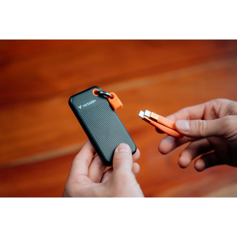 Verbatim Pocket 32285 kaasaskantav SSD, 512 GB, USB 3.2 Type-C, must/oranž