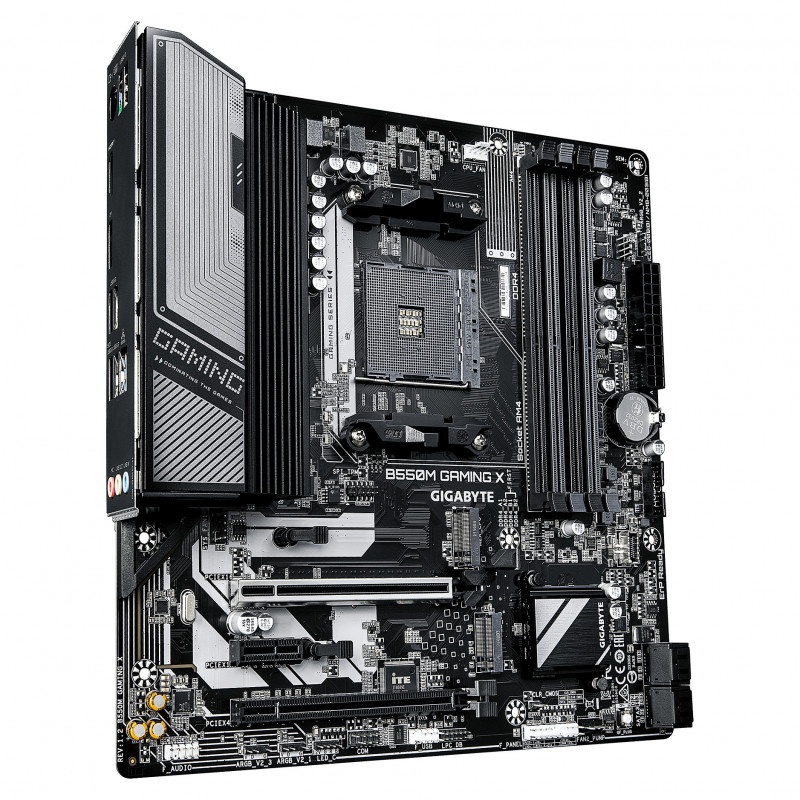 Gigabyte B550M Gaming X emaplaat