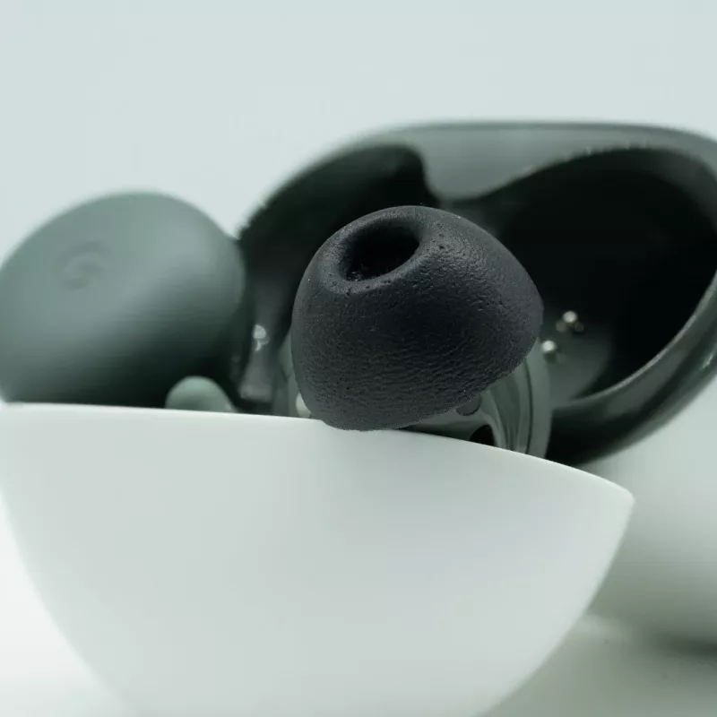 Comply kõrvaotsikud Google Pixel Budsile ja Pixel Buds A-Series'ile, keskmine (M)
