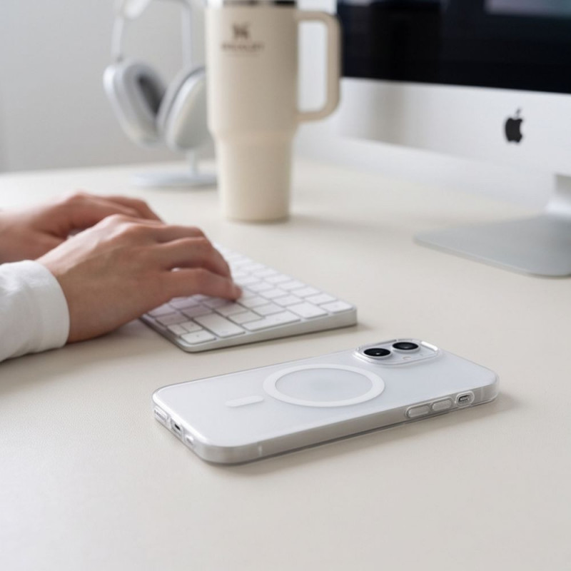 Tech-Protect MagZero MagSafe ümbris Apple iPhone 17 jaoks, matt valge