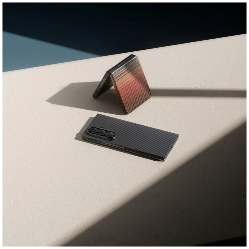 PITAKA Ultra-Slim MagSafe ümbris Samsung Galaxy Z Fold7 jaoks, musthall