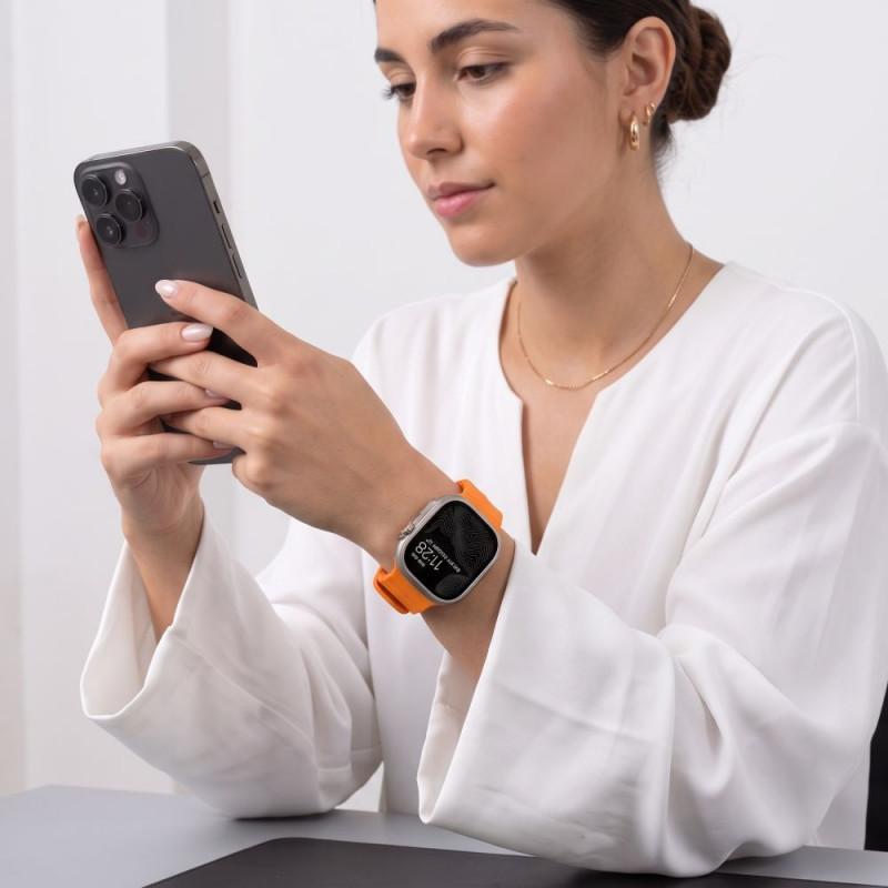 Tech-Protect Motion Apple Watch 8 / 9 / 10 / 11 / 12 / SE / Ultra 44/45/46/49 mm rihm, Signal Orange