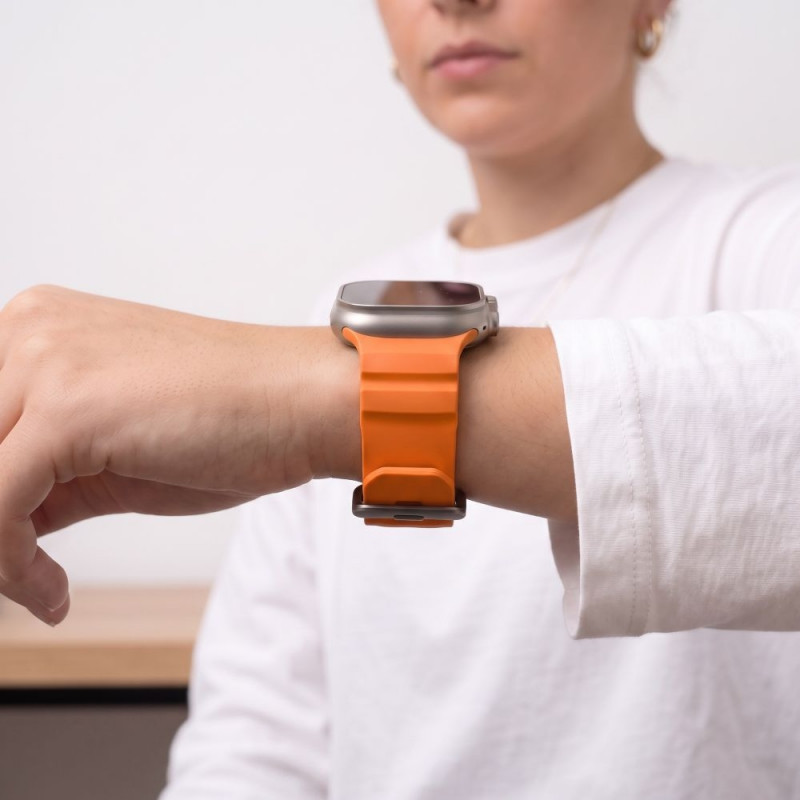 Tech-Protect Motion Apple Watch 8 / 9 / 10 / 11 / 12 / SE / Ultra 44/45/46/49 mm rihm, Signal Orange