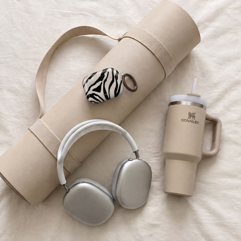 Tech-Protect Lamano ümbris Apple AirPods Pro 3-le karabiiniga, Nature Muse (must ja beež)