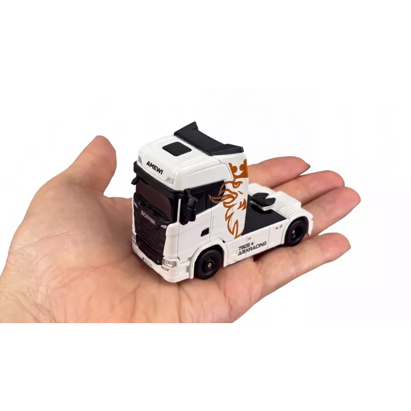 Amewi Mini-Scania 730 S koos kastihaagisega 1:64 RTR, valge (22784)