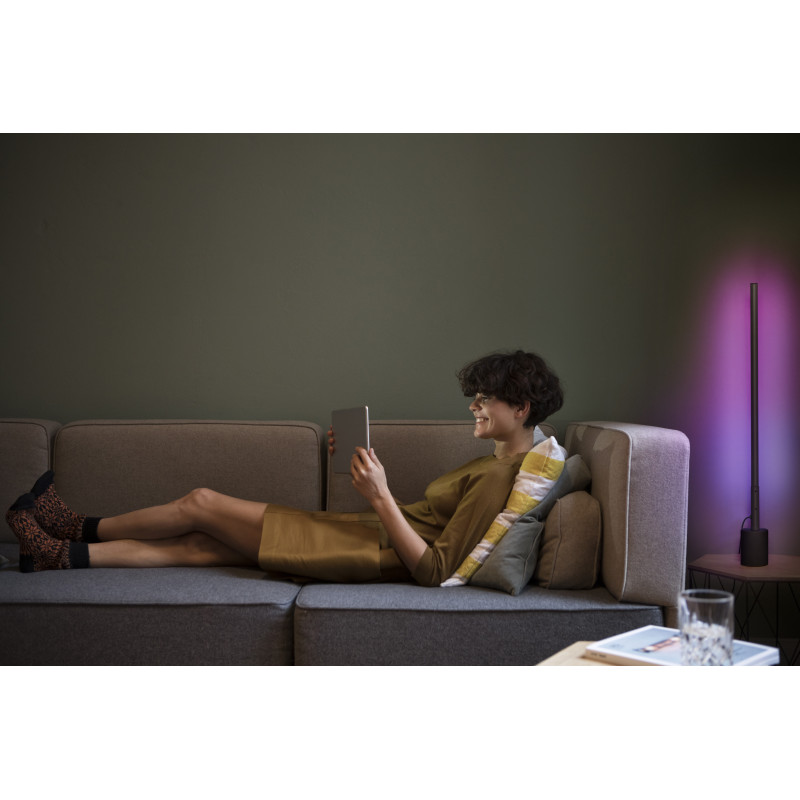 Osram SMART WIFI FLOOR CORNERSLIM RGBTWBK nutivalgusti, 8 W, reguleeritav valge, Wi-Fi
