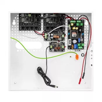 BCS UPS/IP8/E-S Katkematu toiteallikas IP-kaameratele, 8 PoE-porti, 120W PoE eelarve, 2x 12V/7Ah aku