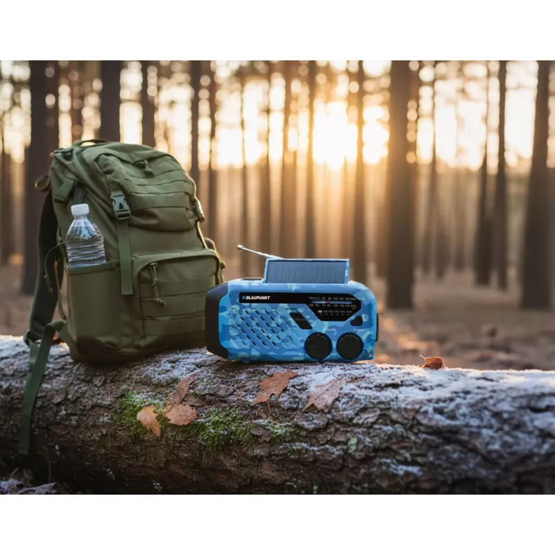 Blaupunkt ER10BC FM PLL digitaalne äratuskellaraadio kahe äratusega, USB laadimine, termomeeter, sinine camo