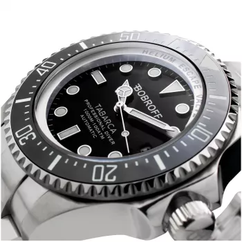 BOBROFF BF001 meeste analoogkvartskell 44mm musta nahast rihmaga
