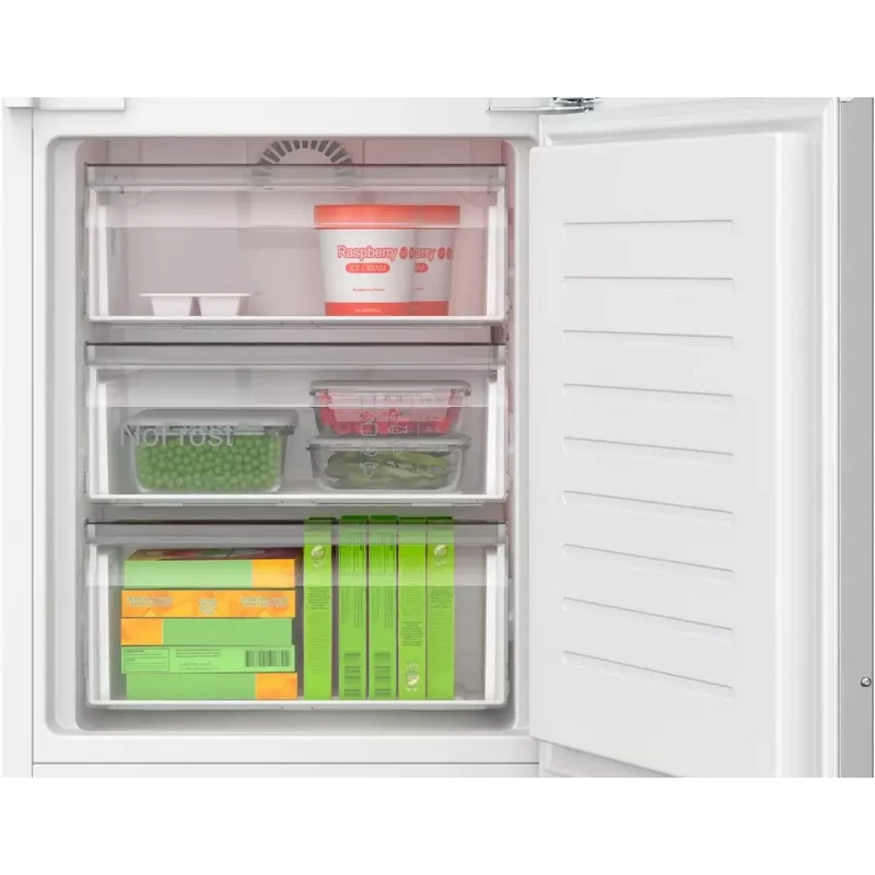 Bosch KIN96SFD0 Täielikult integreeritud külmik-sügavkülmik VitaFresh pro 0°C, NoFrost, 387L, energiaklass D, 35 dB