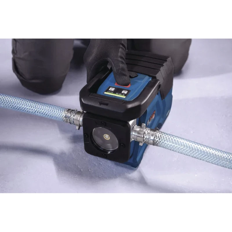 BOSCH POWERTOOLS Juhtmeta ülekandepump GTP 18V-28 Solo, 18V (Sinine/Must, ilma akuta, puhta vee jaoks)
