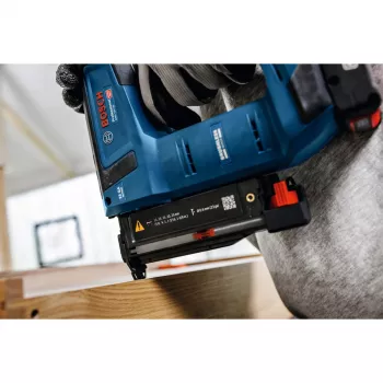 Bosch Professional GNH 18V-35 juhtmevaba naelapüstol 18V (ainult korpus, sinine/must)