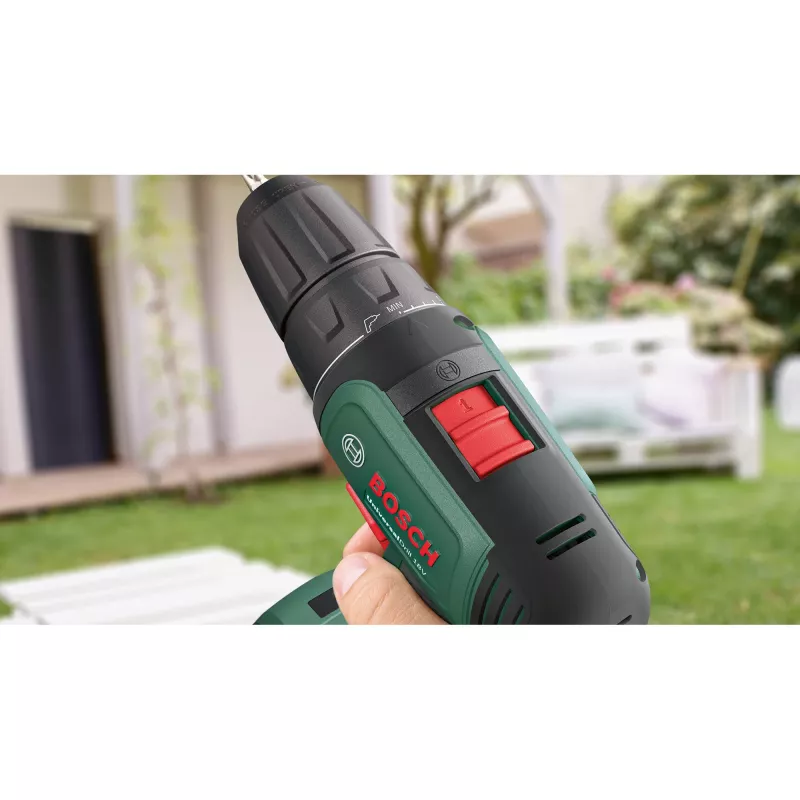 BOSCH UniversalImpact 18V Juhtmeta Löökpuur (Roheline/Must, 2x1,5Ah Li-Ion, 241-osa komplekt)